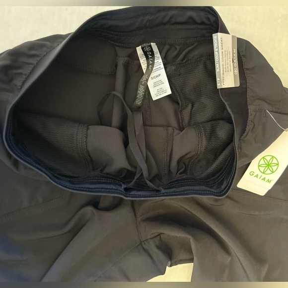 Gaiam Go The Distance women’s woven black jogger w/front pockets NWT Sz-S. A12 - Picture 7 of 13